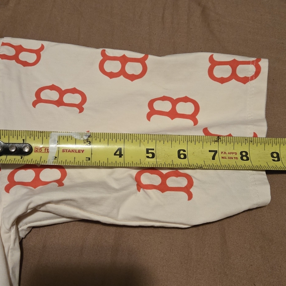 Cream T-shirt And Short Set with Red Logo Boston Red Pattern - Picture 8 of 10